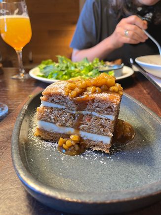 Carrot cake (lunch)