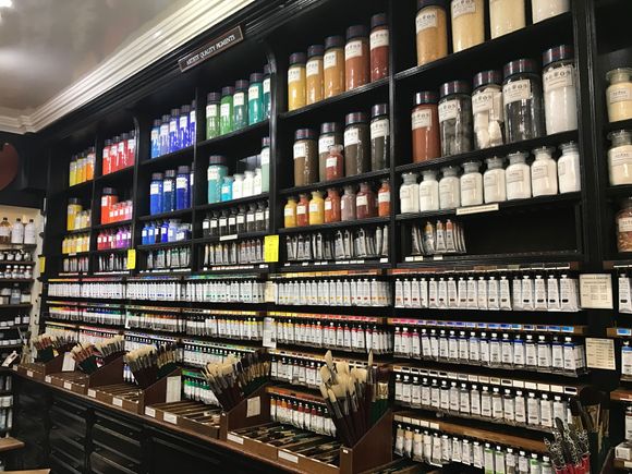 Dazzeling supplies of pigments