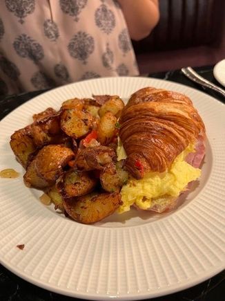 ham and aged cheddar egg crescent 