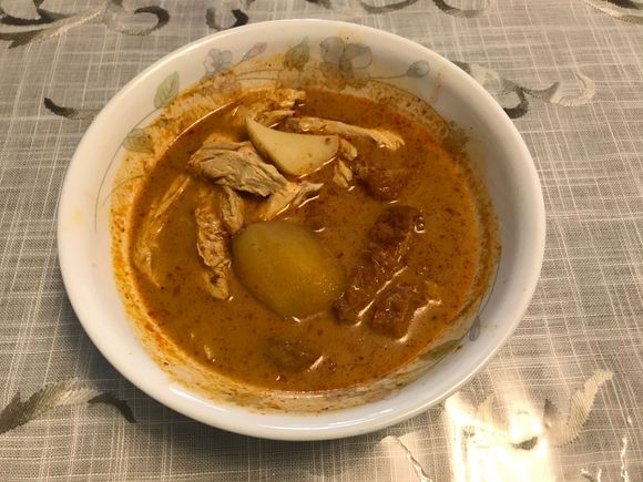 Curry mee with chicken 