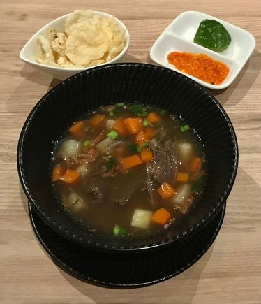 Sup buntut  / oxtail soup
