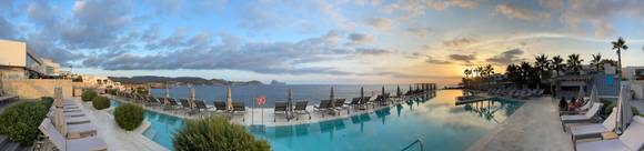 Panorama view of Infinity Pool