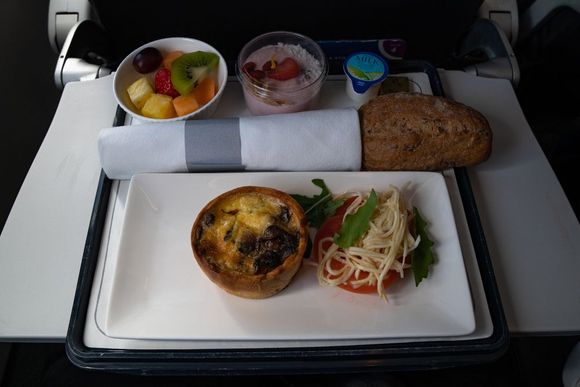 Warm mushroom & cheese quiche