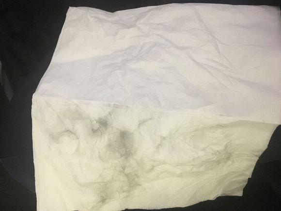 Headrest wipe