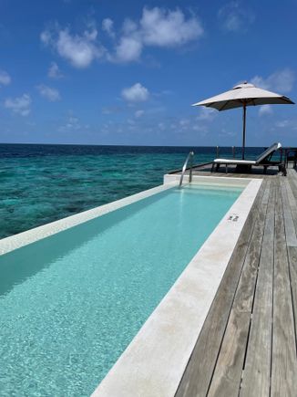 Pool villa