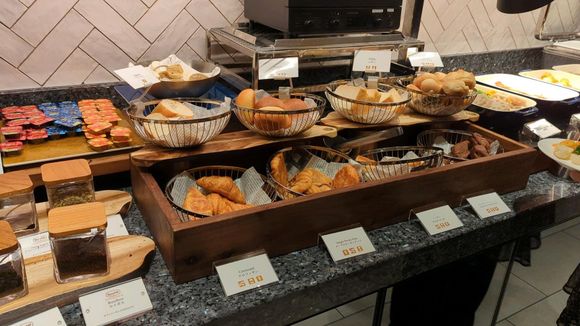 Regency Club Lounge Breakfast - Buffet