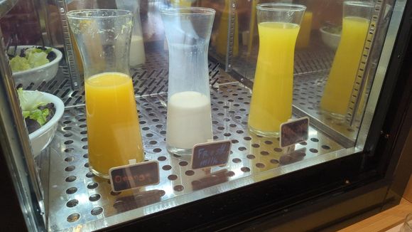Breakfast at Kuang's Café - Juice & Milk