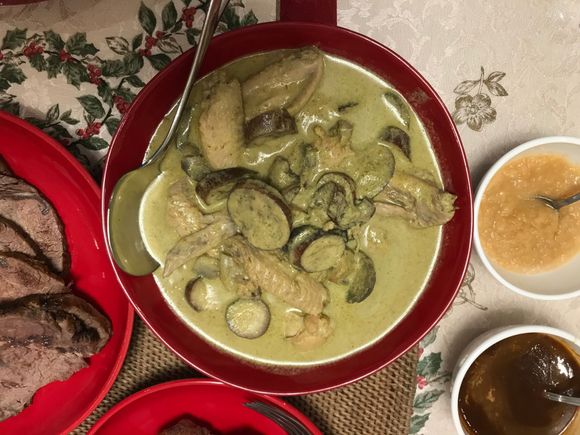 Chicken green curry experiment by girl friend 