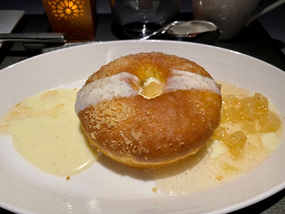 The baked doughnut with Nutella was one of the better breakfast dishes I have had on an aircraft.