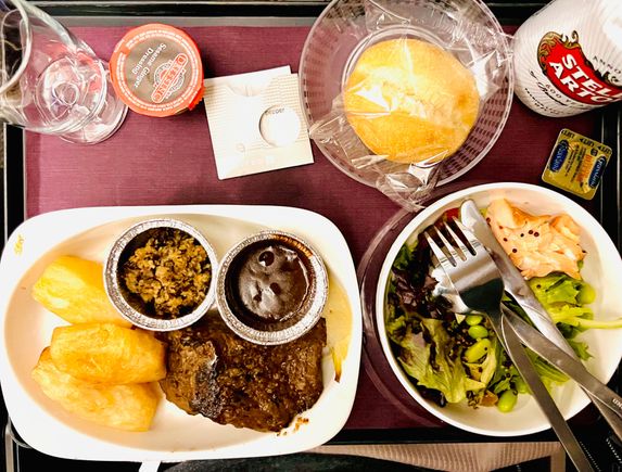 UA134 EWR > ZHR 23-JUL-2022
this was “beef”. the other option was “vegetarian”. 
