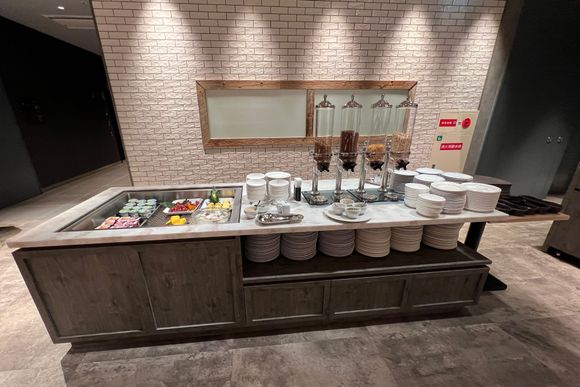 Breakfast buffet 