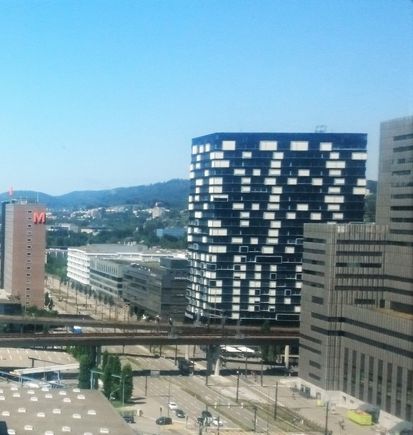 Exterior, seen from the Renaissance hotel