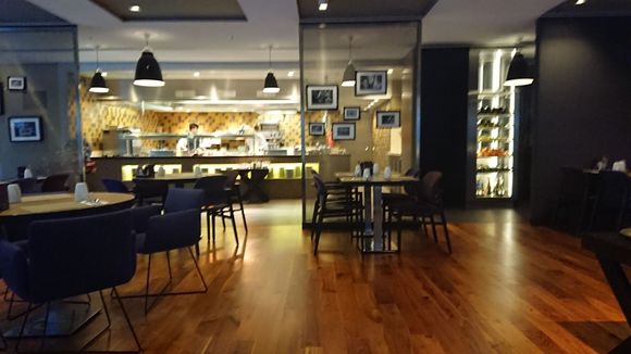 Restaurant Twenty Four, dinner time. 