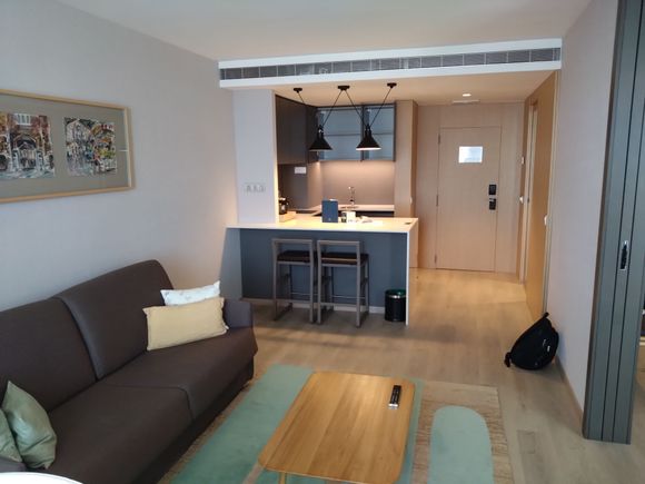 Living area, kitchen bar and kitchen