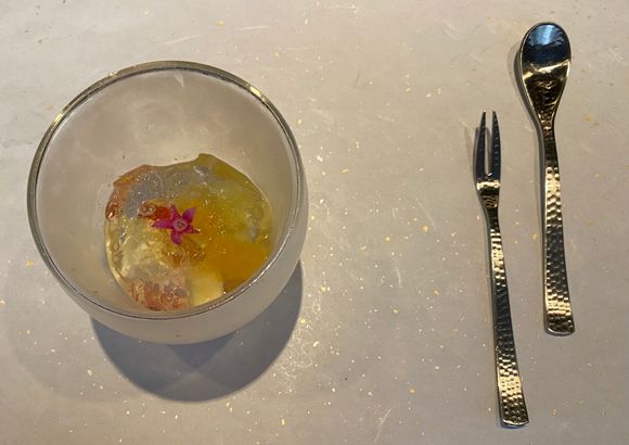 Lemon jelly with Amori apple , mikan and strawberry 