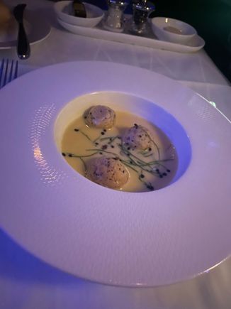 Sweetcorn and whiskey soup - intrigued given the name. It was ok, a little thin and obviously more sweet corn and whiskey but it didn’t come through for me at all. Still enjoyable. 