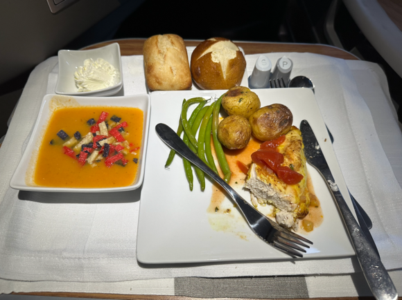 Golden chicken and late soup side. 