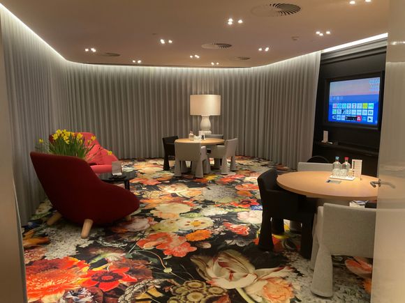 The "Flower" private room  for 4