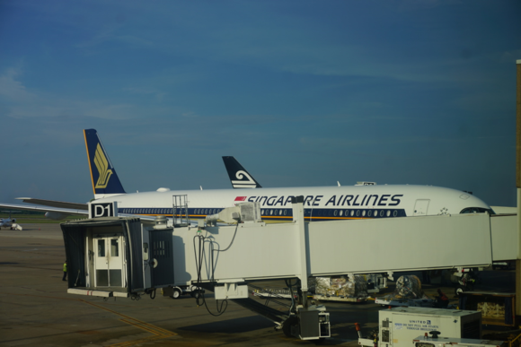 SQ A350 IAH-MAN-SIN