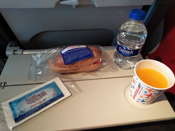 The sum total of AnadoluJet's inflight catering 