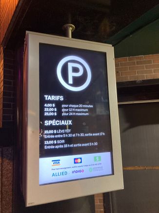 Pricing at parking Rue Saint Pierre