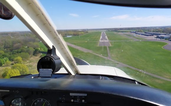 Lining up to land again on runway 13 at Mönchengladbach airport 