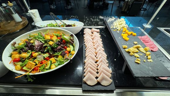 Food offerings, 2/18/2024 (looks much better than the DL SC presentation)