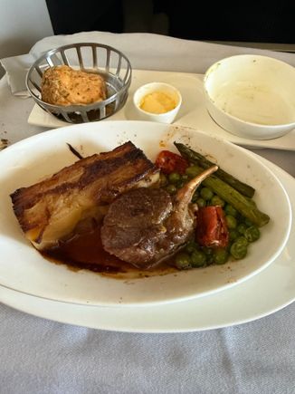 BA 173 - pleasant lamb main, albeit small piece of lamb