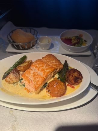 BA 114 - very tasty salmon main