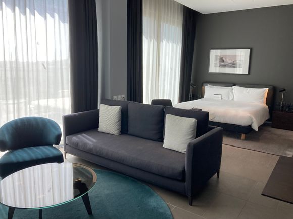 Open plan more akin to junior suite