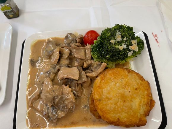 Zurich-style sliced ​​veal