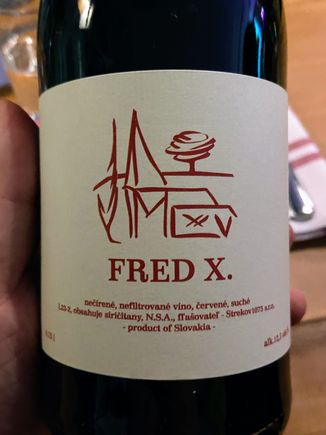 And continued with this interesting red, which I was suprised found its way from Slovakia all the way to Sweden