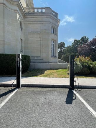  Porsche charging station