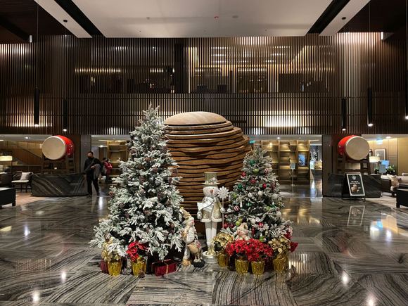 Lobby installation