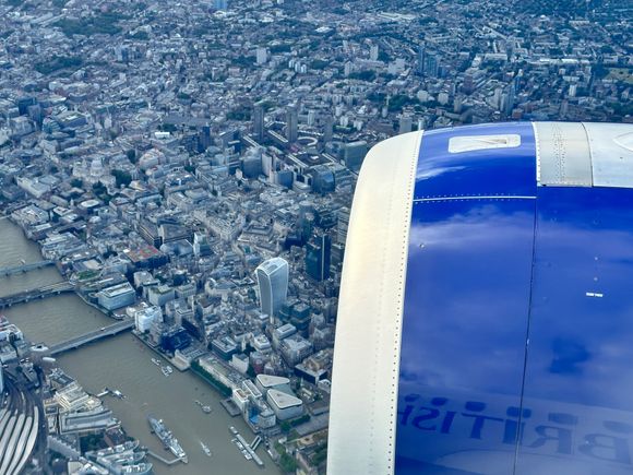 The walkie talkie building