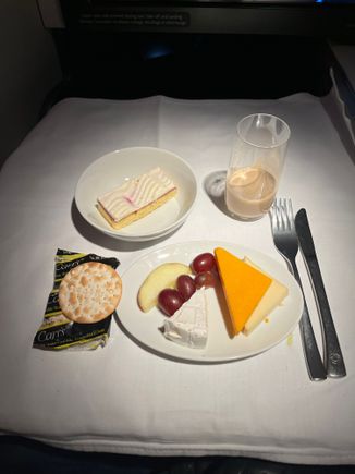 7/10 I couldn't taste any coconut at all in the "coconut" lavender cake.