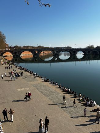 One of the bridges over the Garonne river
