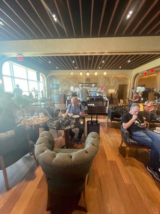 TK Lounge at IAD