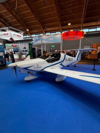 French built Elixir - a 4th generation training aircraft 