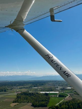 Departing Friedrichshafen EDNY from runway 24