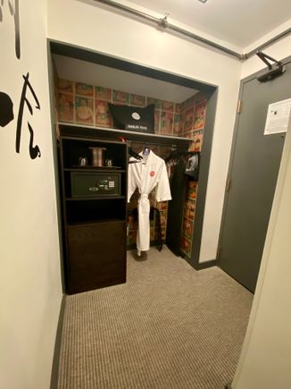 Entryway to King Corner
