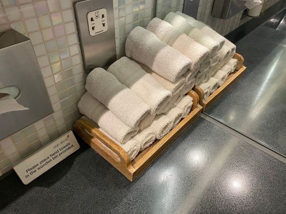 You can tell a lot from the loos. These don’t smell and the individual towels give it a hint of class