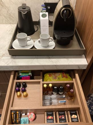 Kettle with Nespresso capsule machine