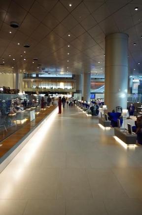 QR lounge by day