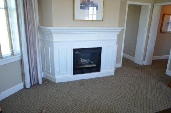 1668 Half Moon Bay