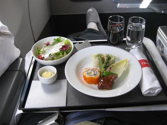 NRT SFO Snack