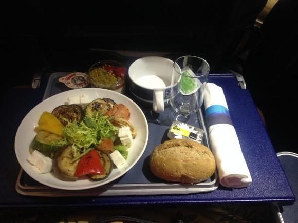 Band 1 veggie snack. Club Europe: AMS-LHR. a very tasty salad of roast vegetables and feta cheese. 7/14.