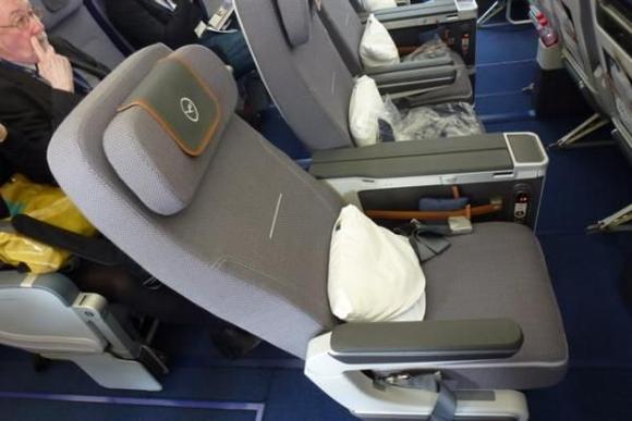 Y  Recline