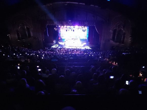 All the cellphones that were out during "Yellow Submarine"