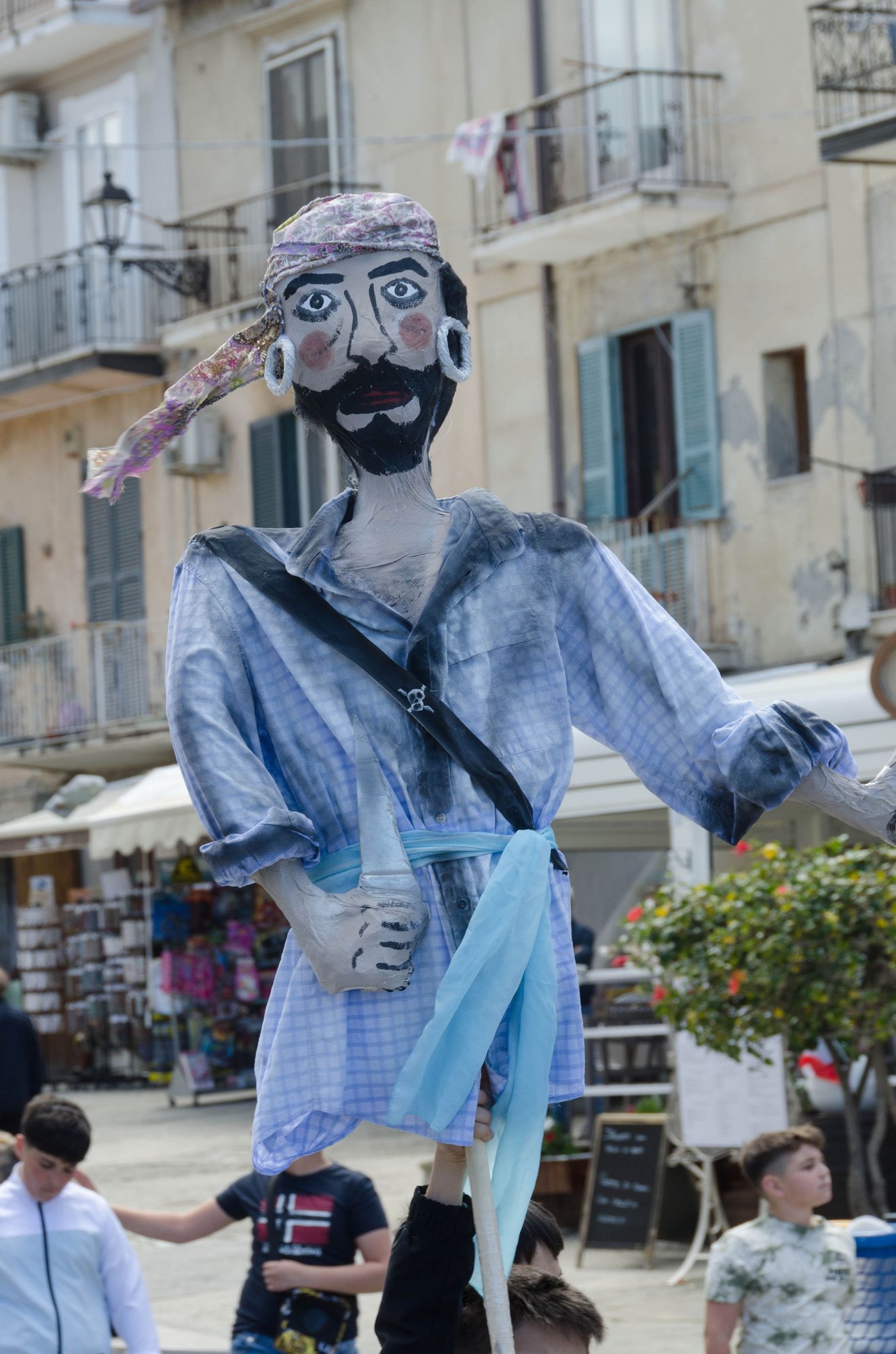 Do mock Saracen pirate raiders from a Tropean fest count as people too?